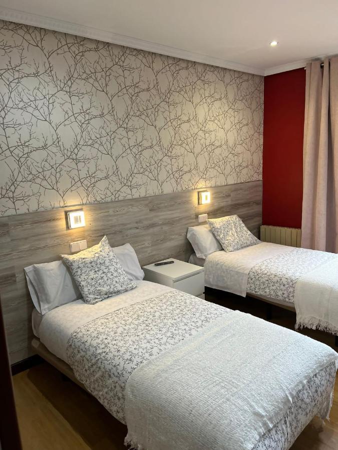Zweibettzimmer mit Gemeinschaftsbad